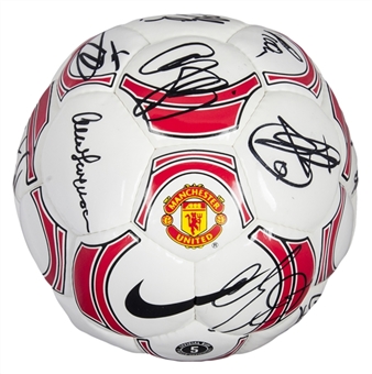 2004-2005 Manchester United 1st Team Signed Football (Soccer Ball) (Team LOA)
